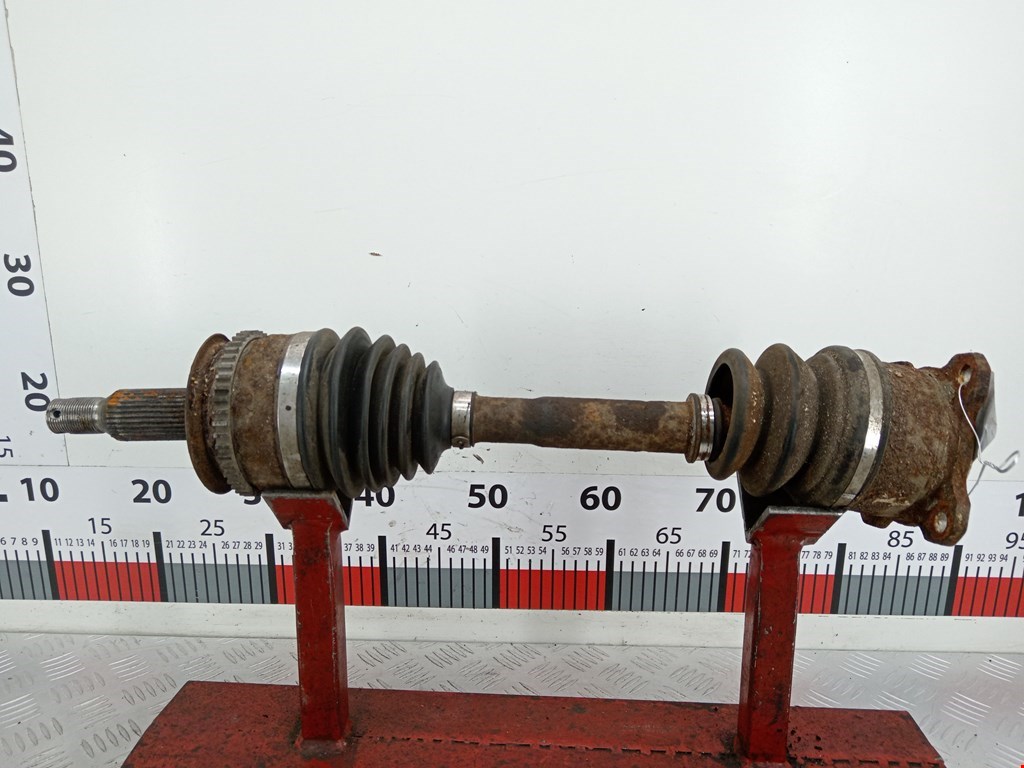 Полуось передняя левая (приводной вал шрус) Mitsubishi L200 4 (2006-2015)