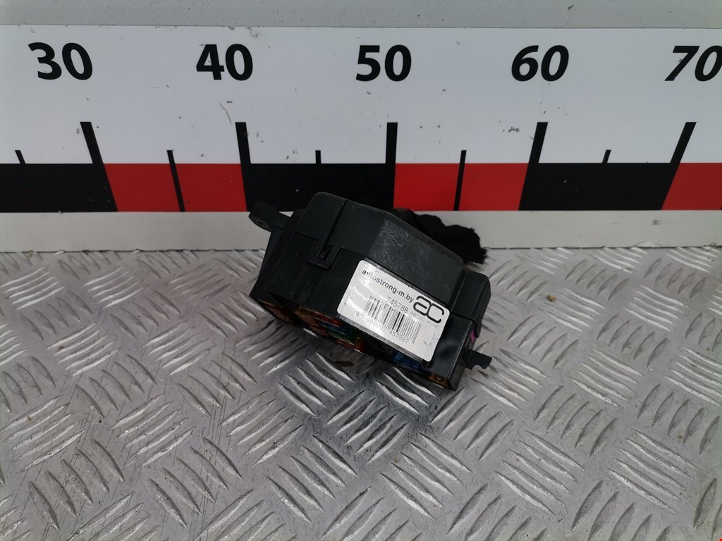 Датчик уровня в бачок омывателя AUDI A3 8P 2003-2013