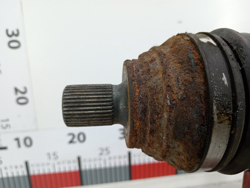 Полуось (привод, приводной вал) передняя левая VOLKSWAGEN Golf VI 2009-2012