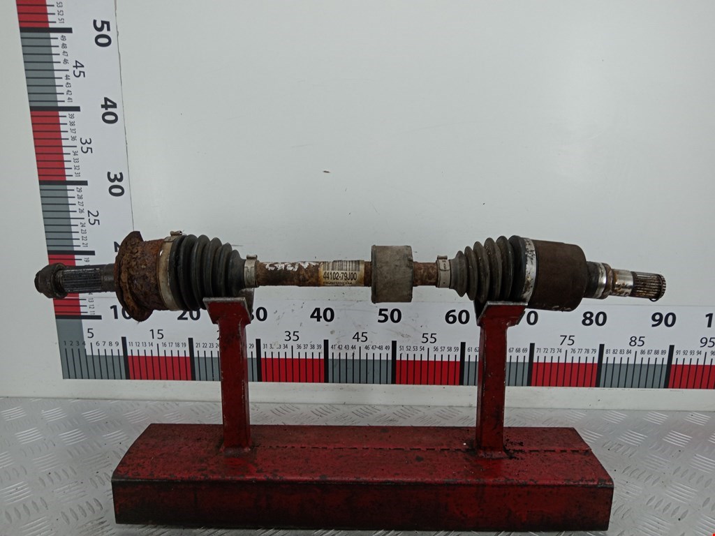 Полуось (привод, приводной вал) передняя левая FIAT Sedici 2005-2014