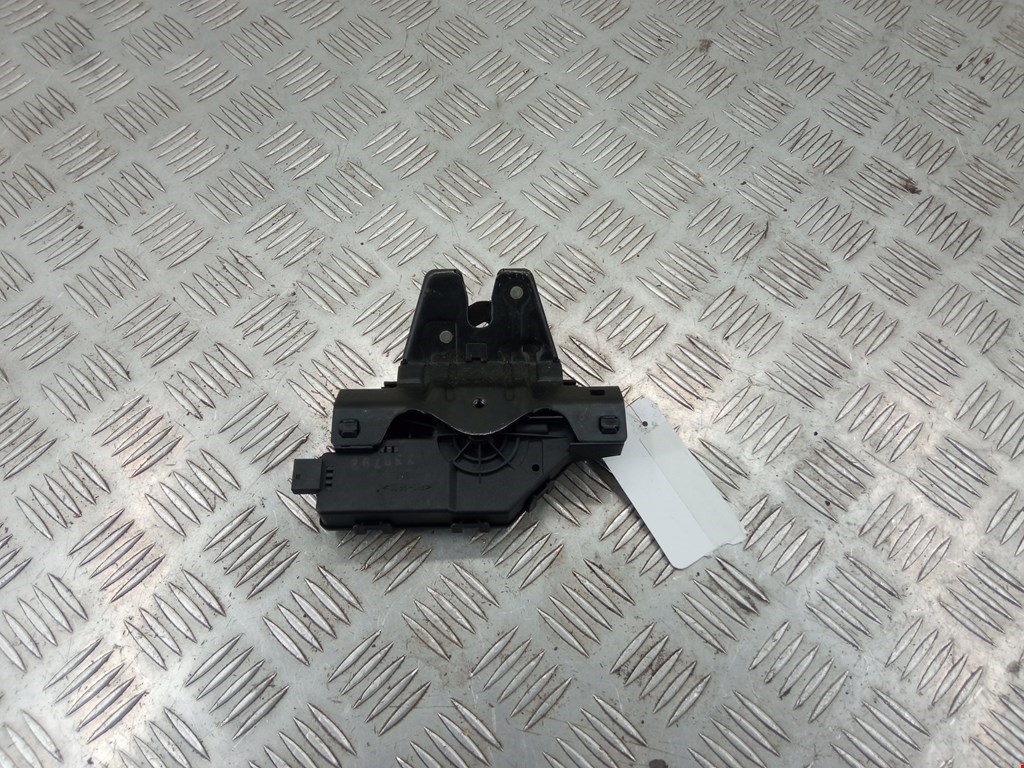 Замок багажника (крышки двери) BMW 3er E46 1998-2006