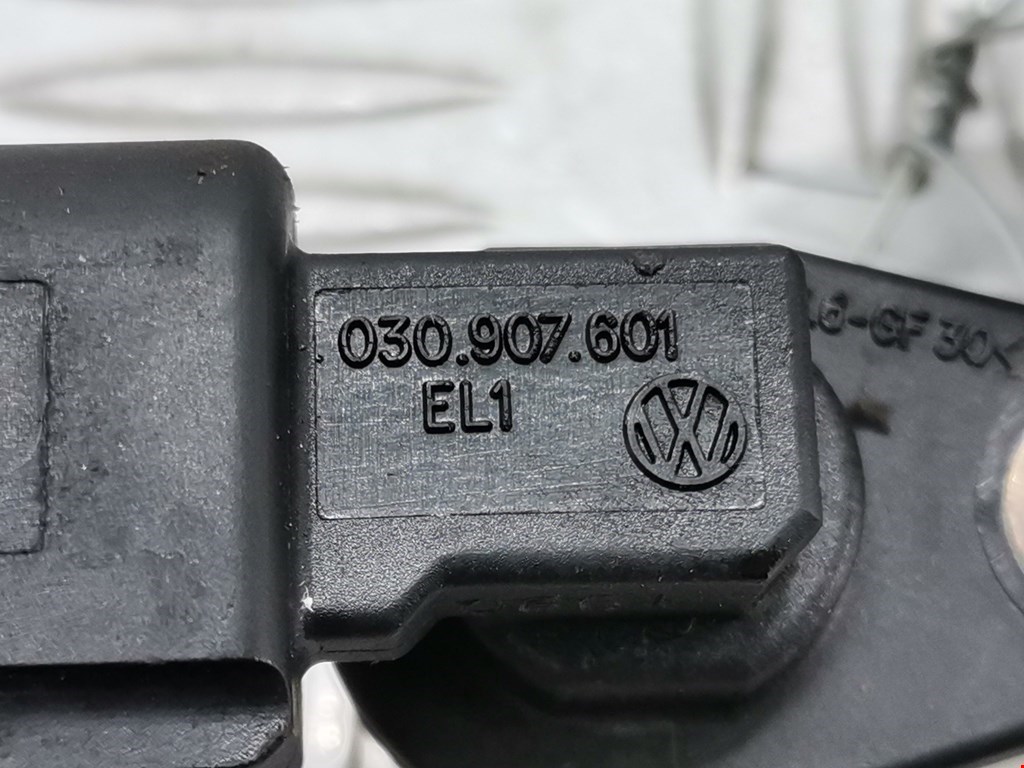 Датчик положения распредвала VOLKSWAGEN Polo III 1994-2001