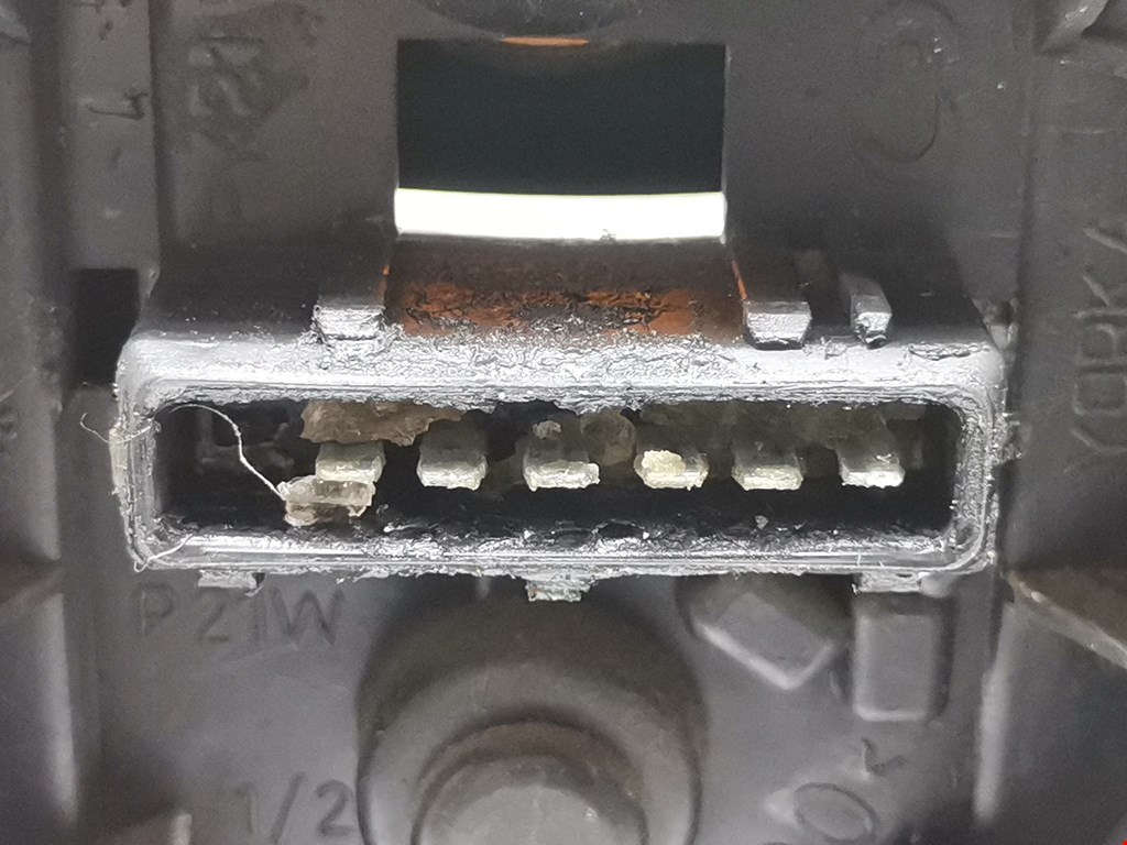 Фонарь задний правый CITROEN Berlingo 1996-2012