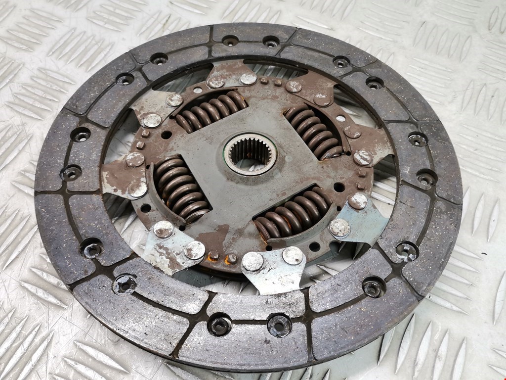 Маховик (демпфер сцепления) VOLKSWAGEN Golf V 2003-2009