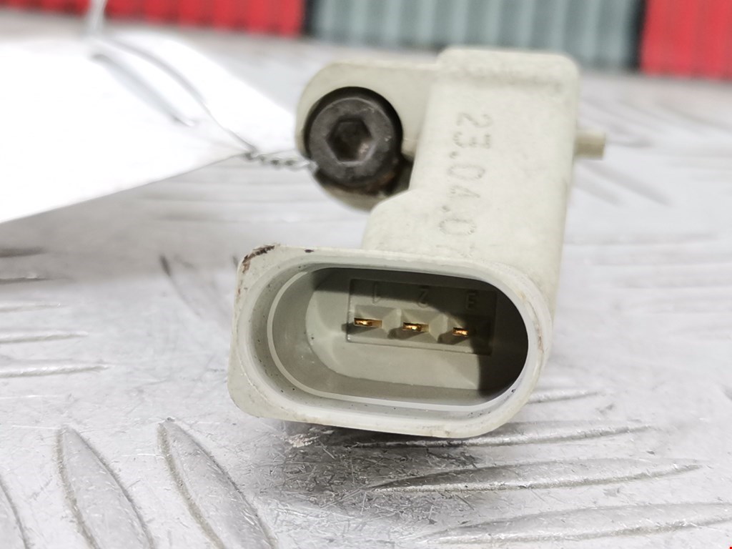 Датчик положения коленвала VOLKSWAGEN Golf V 2003-2009