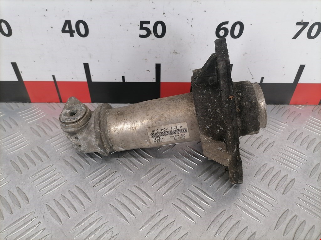 Отбойник бампера передний левый Audi A4 B6 (2000-2006)