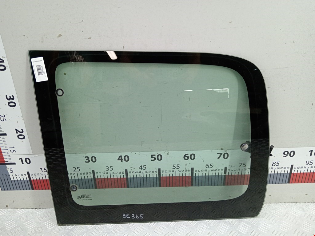 Стекло кузовное глухое левое CITROEN Berlingo 1996-2012