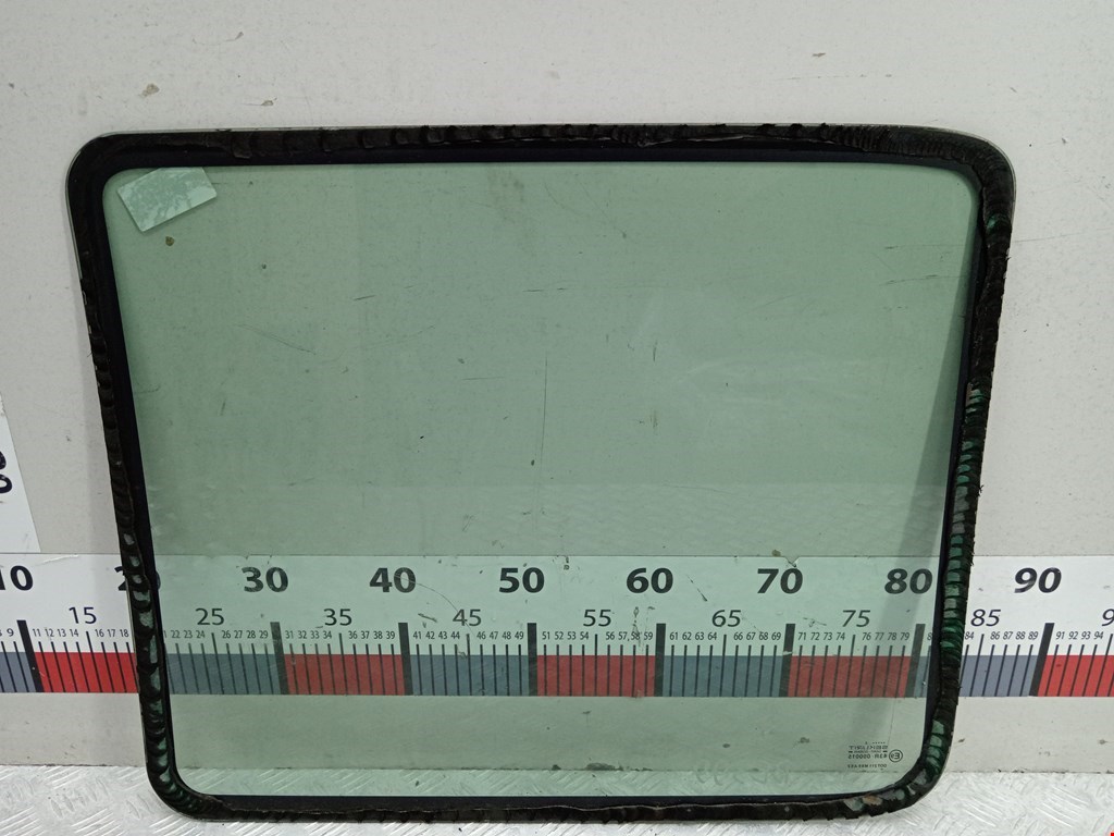 Стекло кузовное глухое левое CITROEN Berlingo 1996-2012