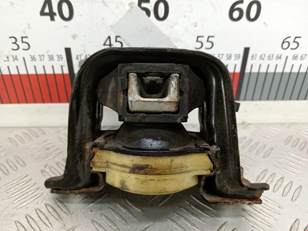 Подушка (опора) крепления двигателя Citroen C3 2 (2009-2016)