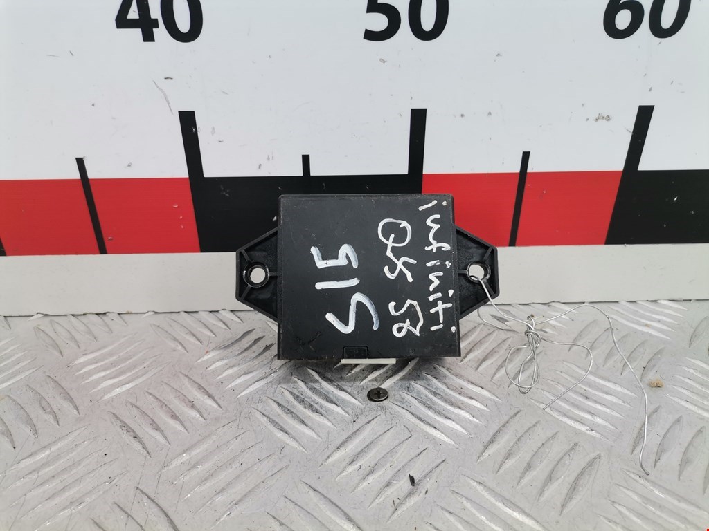 Блок управления парктрониками INFINITI QX56/QX80 2004-2010