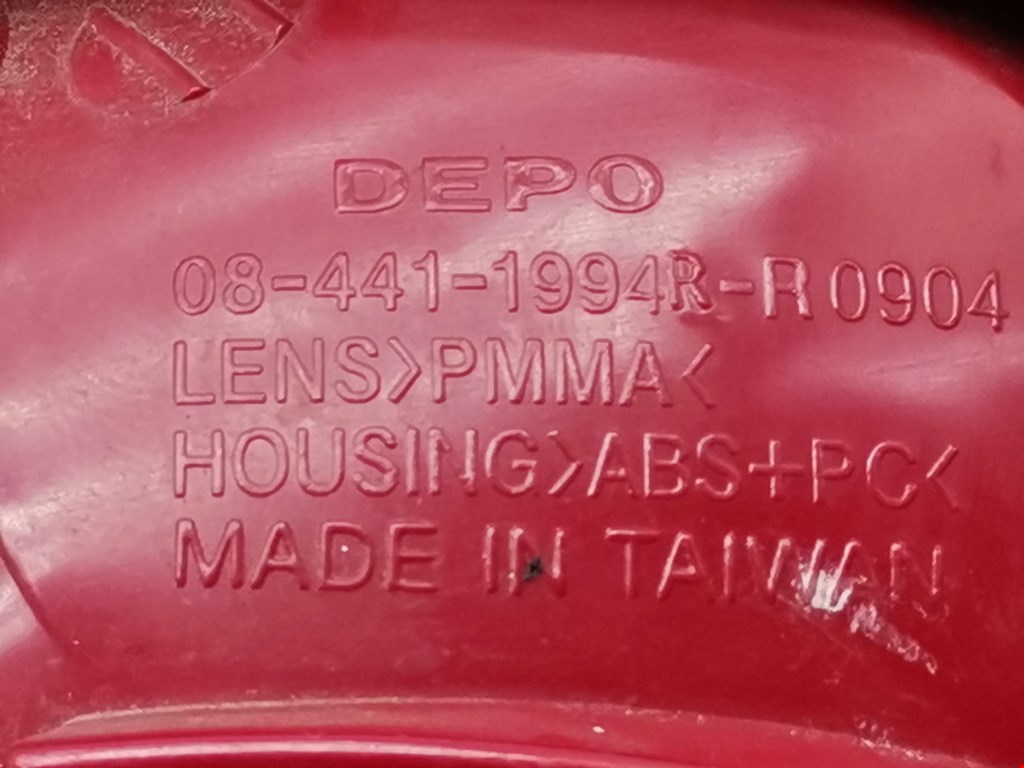 Фонарь задний правый VOLKSWAGEN Beetle A4 1998-2010