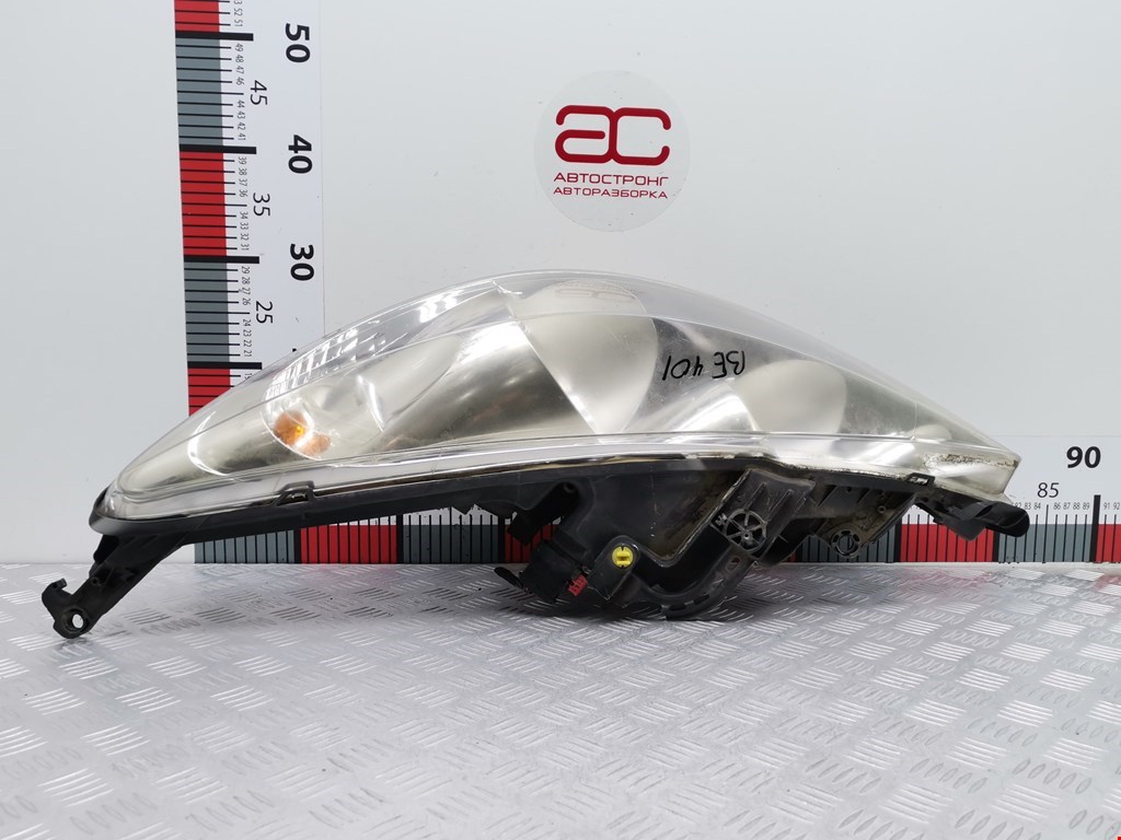 Фара левая PEUGEOT 207 2006-2015
