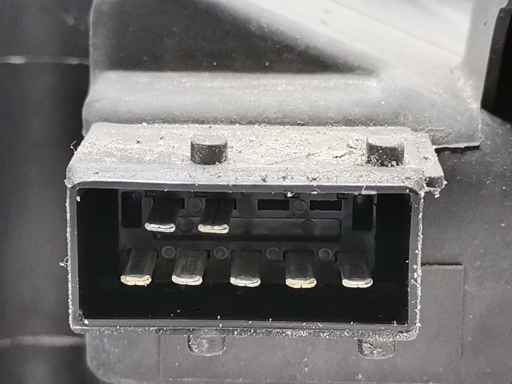 Фара левая PEUGEOT 207 2006-2015