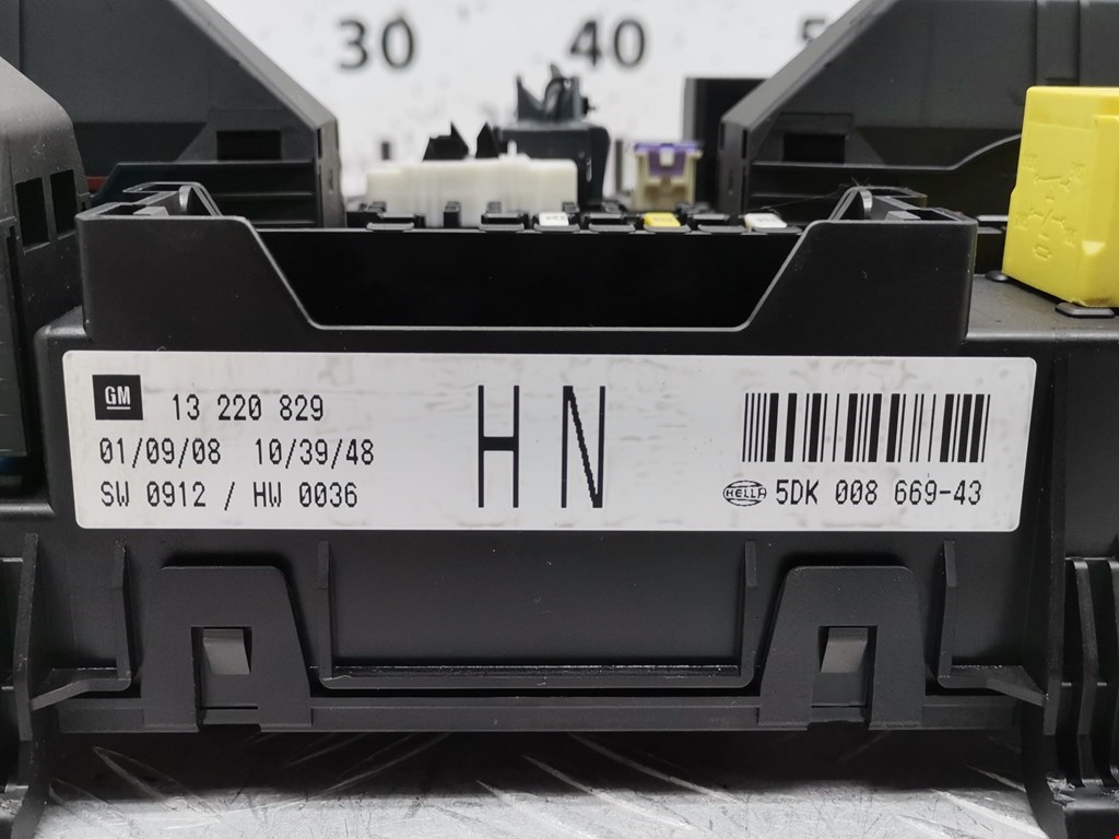 Датчик уровня в бачок омывателя OPEL Astra H/Family 2004-2015