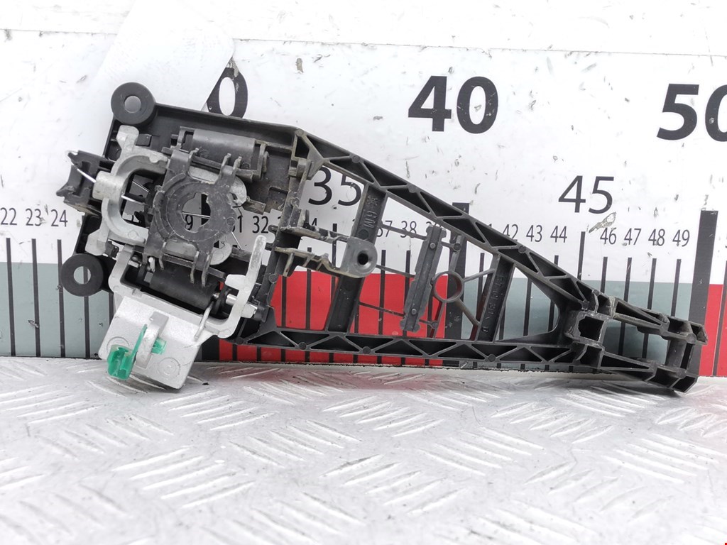 Кронштейн ручки OPEL Astra H/Family 2004-2015