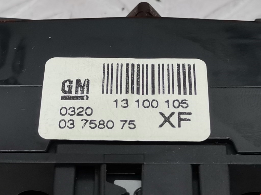 Кнопка аварийной сигнализации (аварийки) OPEL Astra H/Family 2004-2015