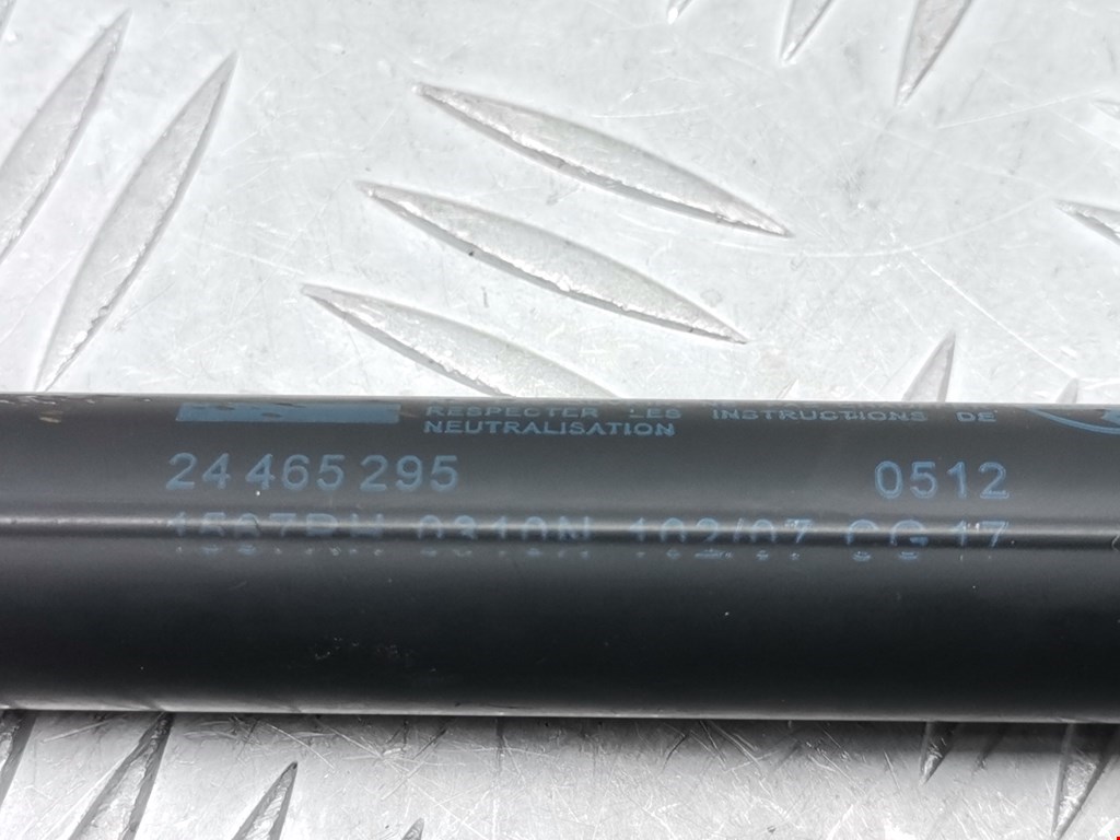 Амортизатор капота левый=правый OPEL Astra H/Family 2004-2015