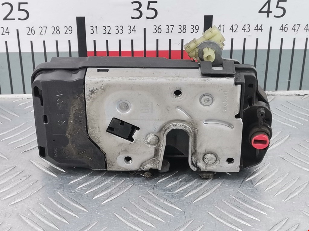 Замок двери задней правой OPEL Astra H/Family 2004-2015