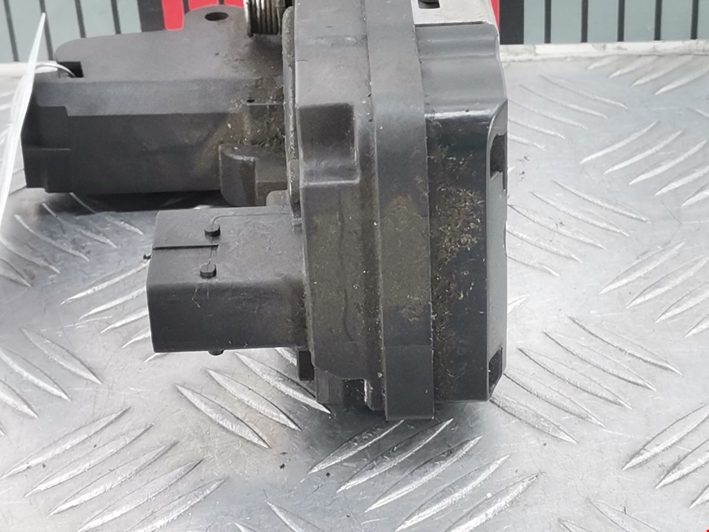 Замок двери задней правой OPEL Astra H/Family 2004-2015