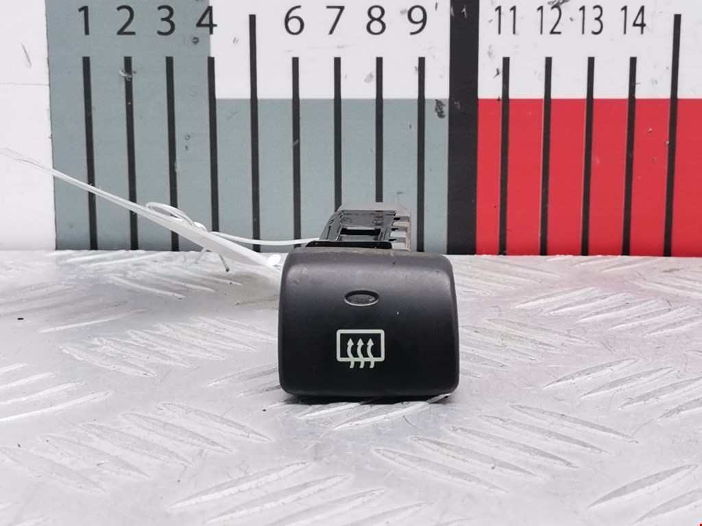 Кнопка подогрева (обогрева) заднего стекла Hyundai Santa Fe 1 (SM) (2000-2006)