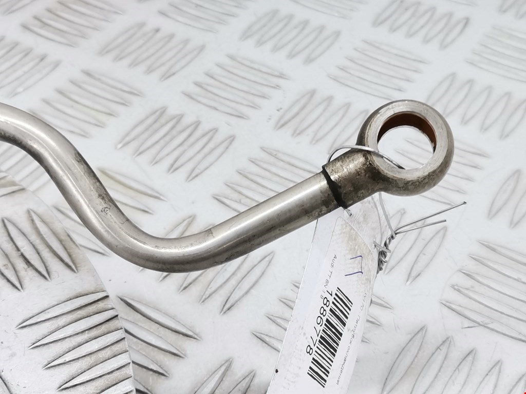 Патрубок AUDI TT 8N 1998-2006