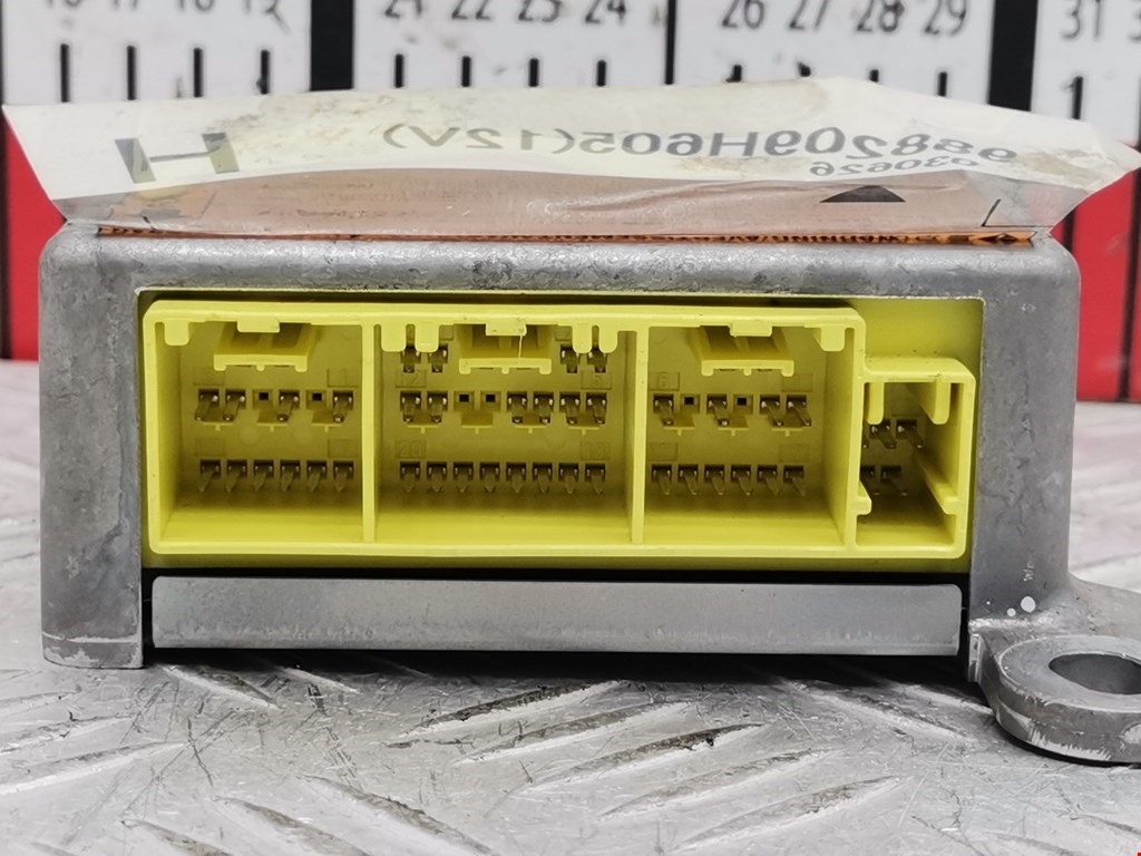 Блок управления AIR BAG NISSAN X-Trail T30 2000-2007