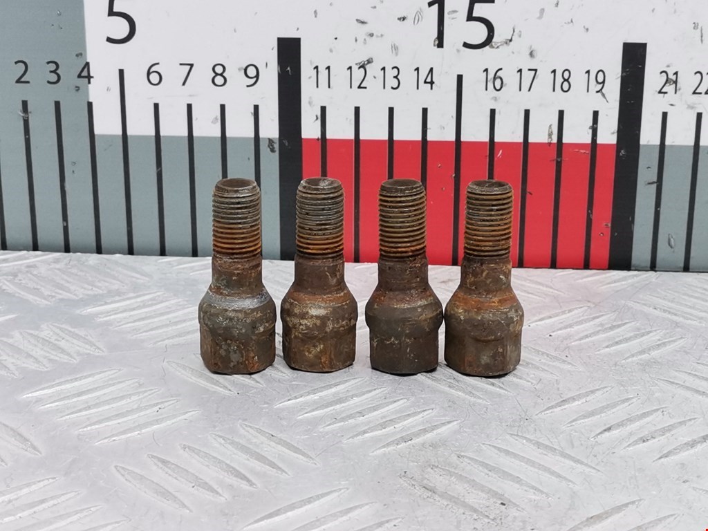 Болты PEUGEOT 207 2006-2015