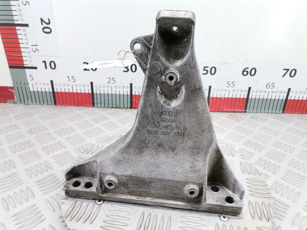 Кронштейн (крепление лапа) двигателя Audi A4 B5 (1994-2001)