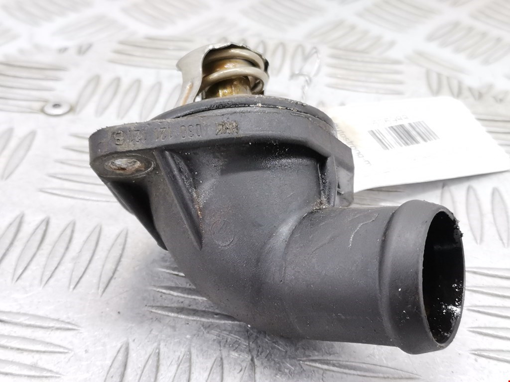 Корпус термостата AUDI A4 B5 1995-2001