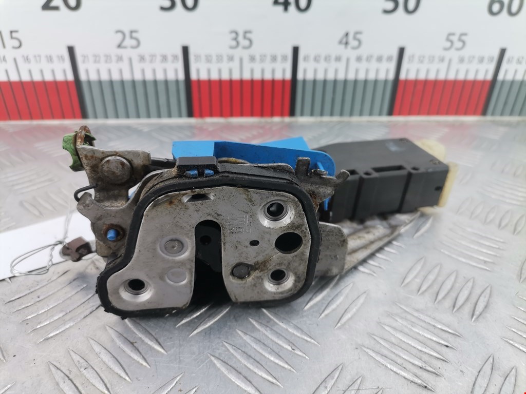 Замок двери передней правой OPEL Omega B 1994-2004