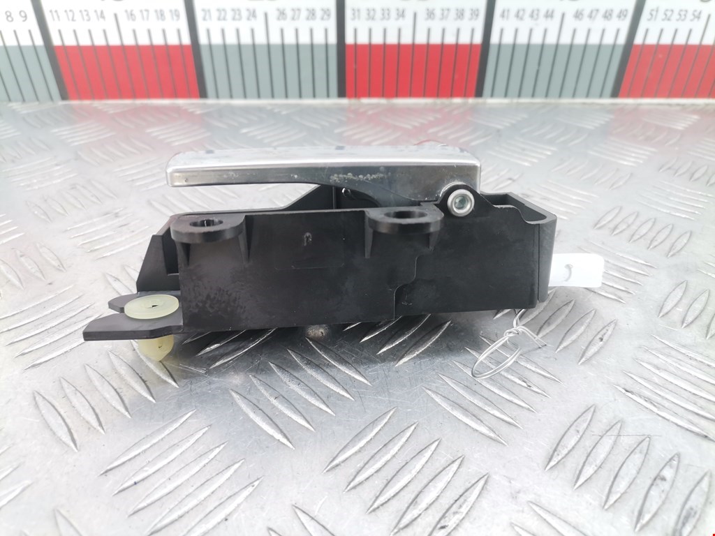 Ручка дверная задняя внутренняя правая FORD C-MAX 2003-2010