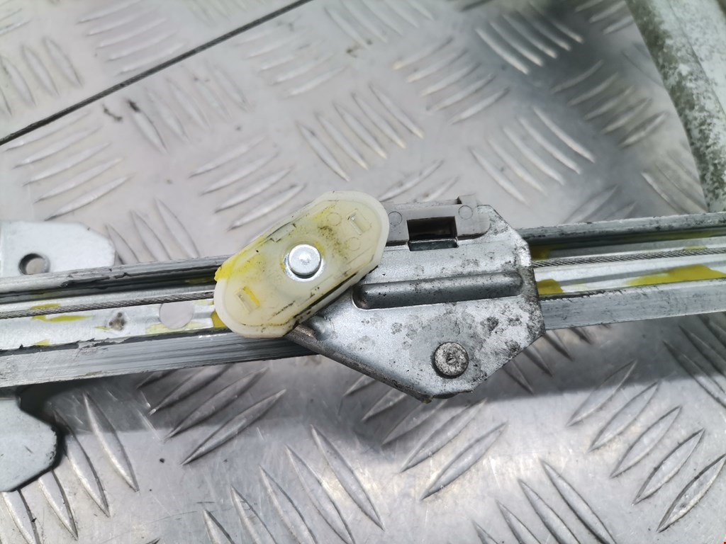 Стеклоподъемник задний правый OPEL Astra H/Family 2004-2015