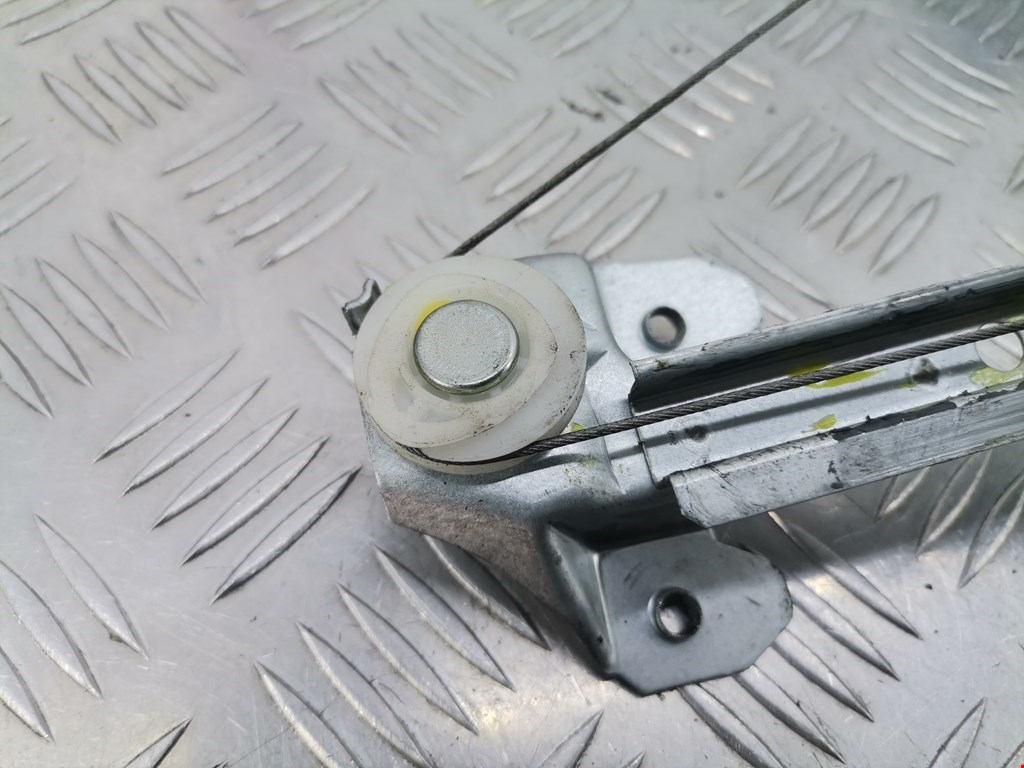 Стеклоподъемник задний правый OPEL Astra H/Family 2004-2015