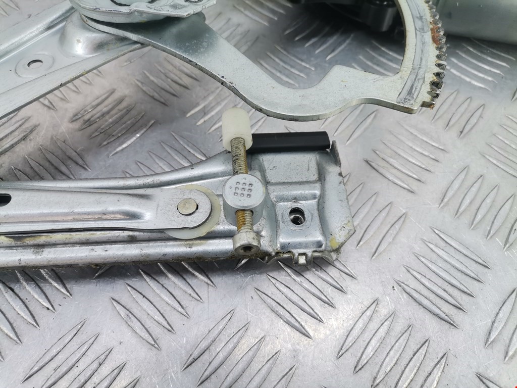 Стеклоподъемник передний левый FORD Cougar 1998-2002