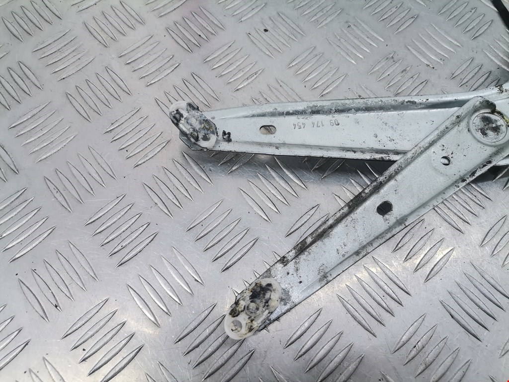 Стеклоподъемник передний правый OPEL Omega B 1994-2004