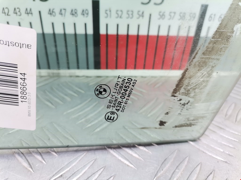 Стекло двери переднее правое BMW X5 E53 1999-2006