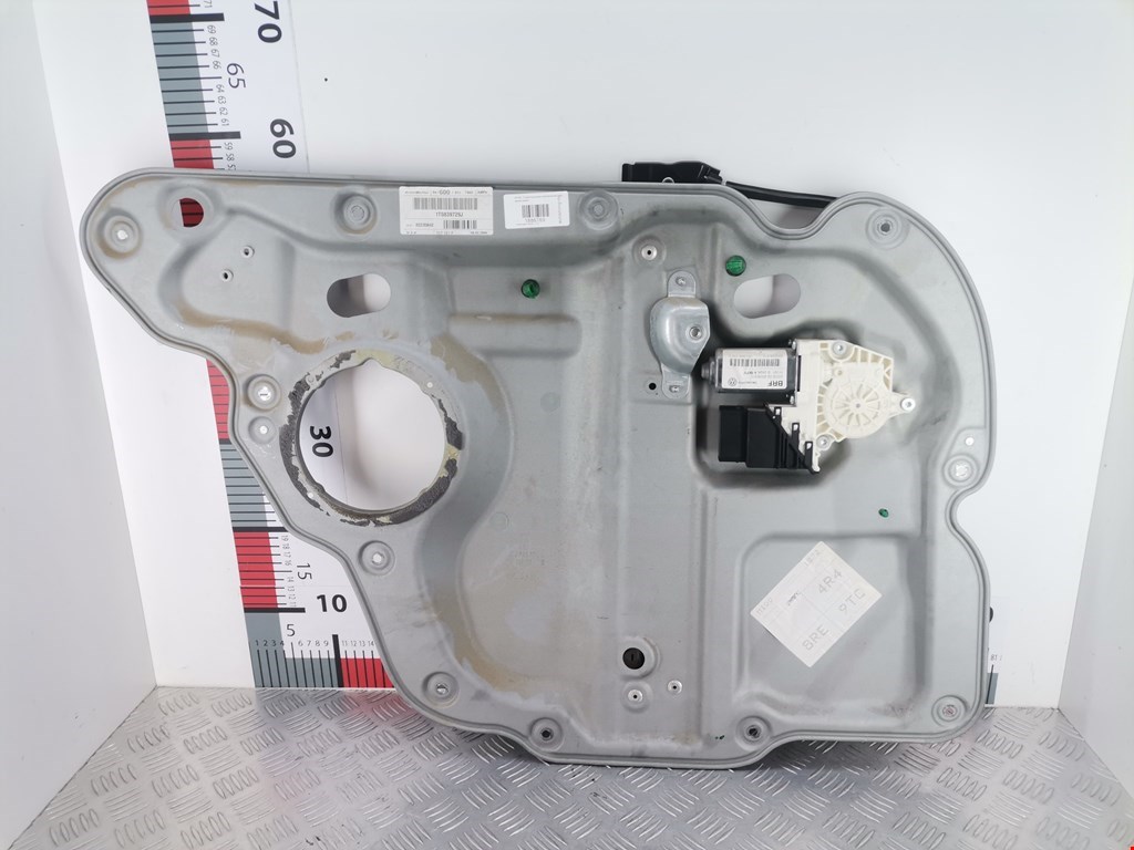 Стеклоподъемник задний левый VOLKSWAGEN Touran 2003-2010