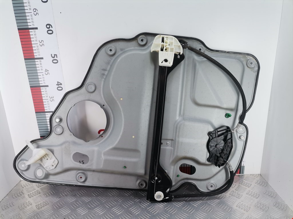 Стеклоподъемник задний левый VOLKSWAGEN Touran 2003-2010