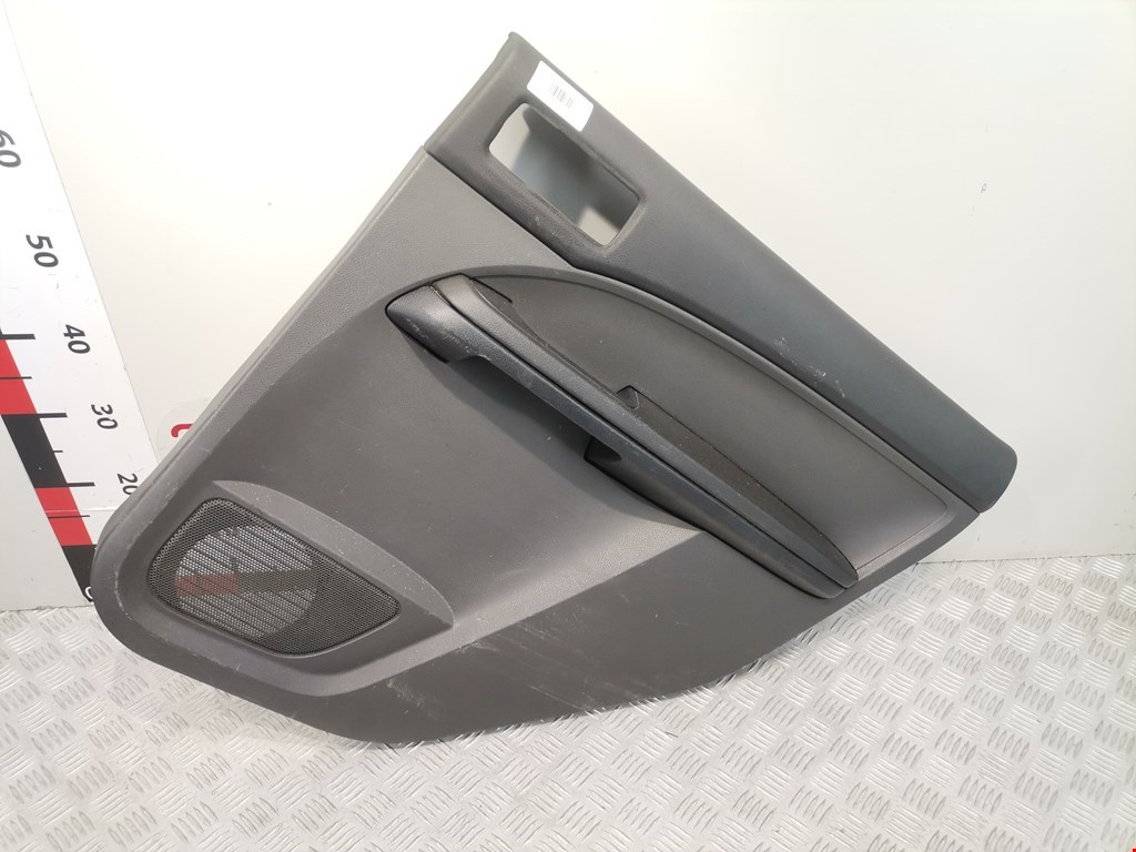 Обшивка двери задняя правая FORD C-MAX 2003-2010