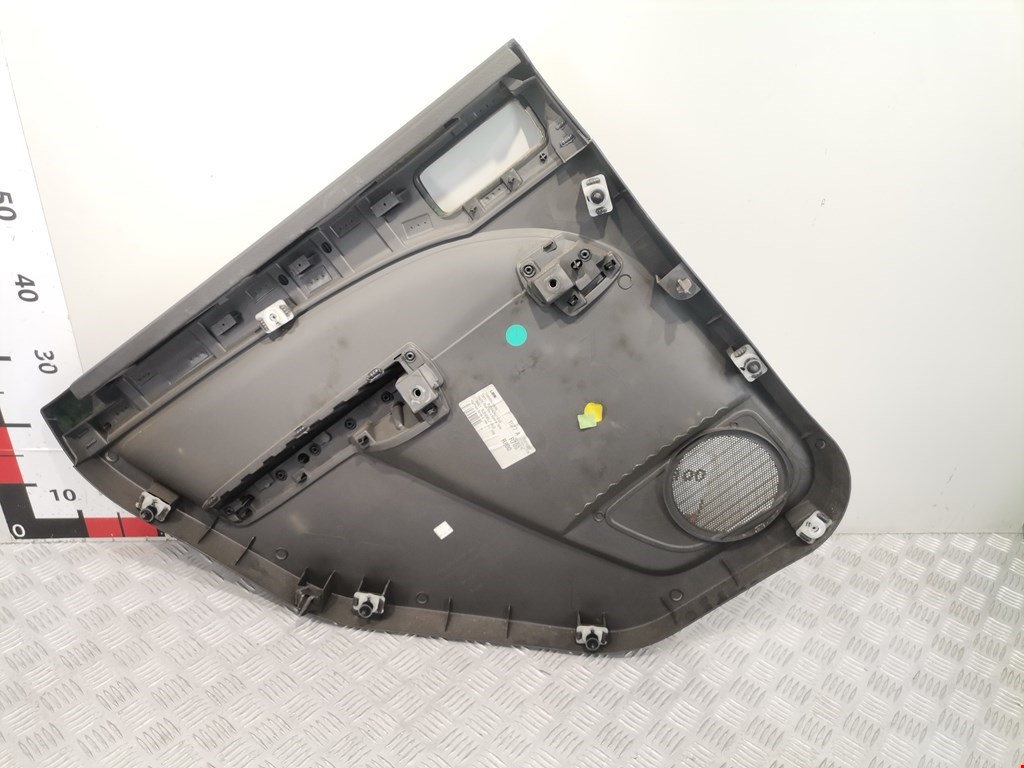 Обшивка двери задняя правая FORD C-MAX 2003-2010