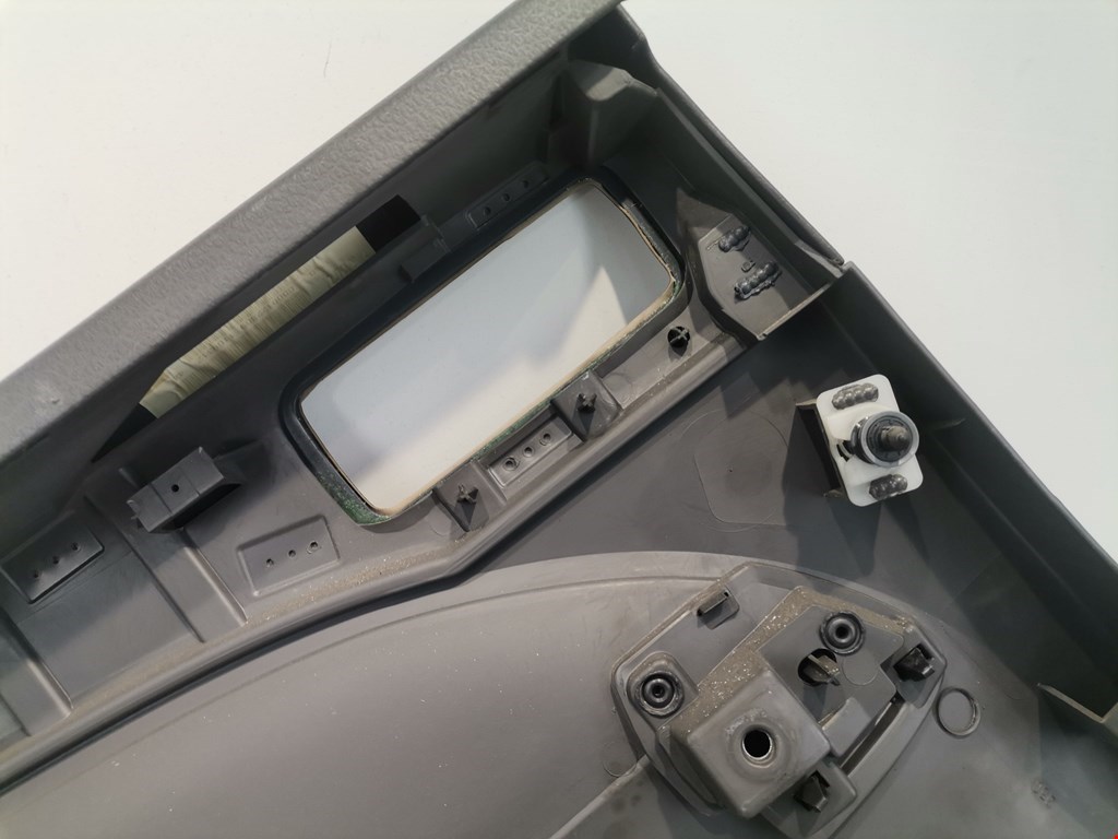 Обшивка двери задняя правая FORD C-MAX 2003-2010