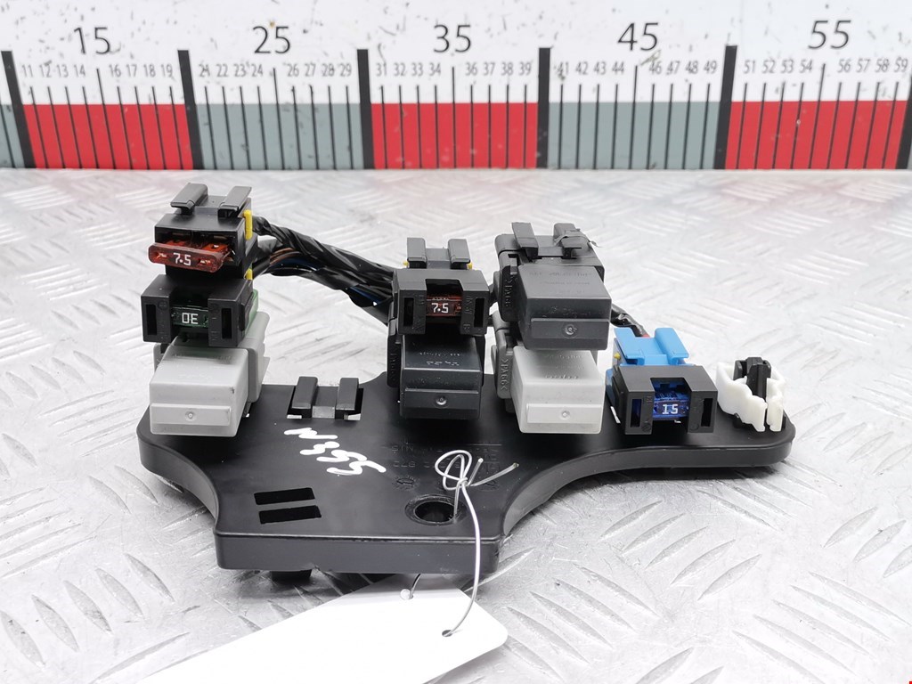 Датчик уровня в бачок омывателя OPEL Astra H/Family 2004-2015