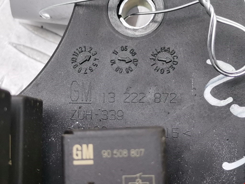 Датчик уровня в бачок омывателя OPEL Astra H/Family 2004-2015