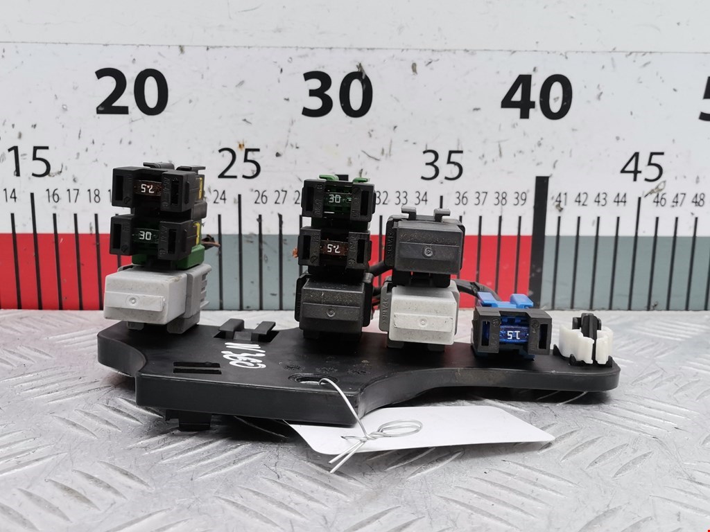 Датчик уровня в бачок омывателя OPEL Astra H/Family 2004-2015