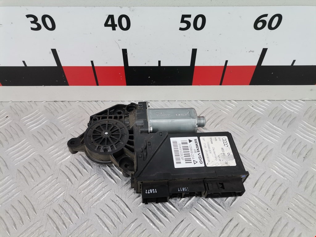 Моторчик (двигатель) стеклоподъемника AUDI A4 B7 2004-2007