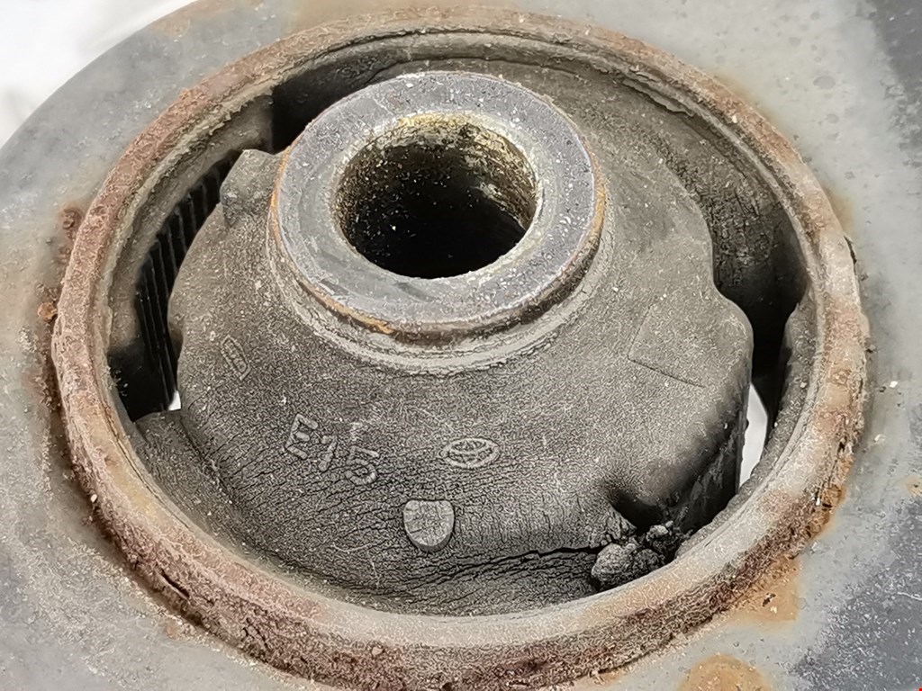 Рычаг передний правый TOYOTA RAV 4 XA30 2006-2012