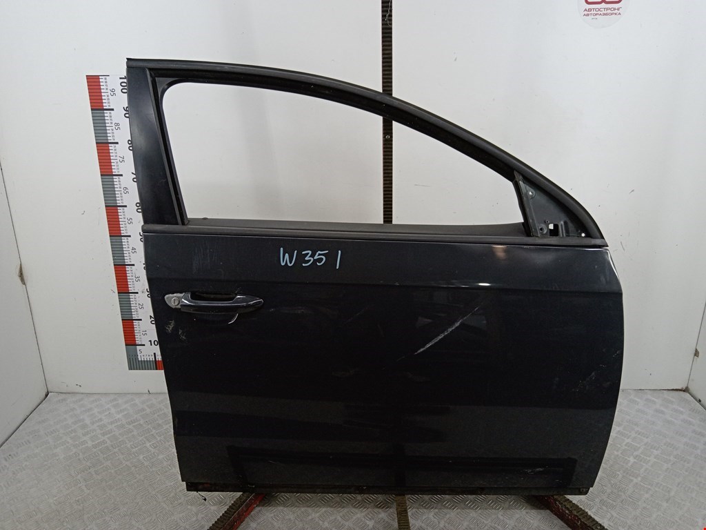 Стекло двери передней правой Volkswagen Passat 7 (2012-2015)