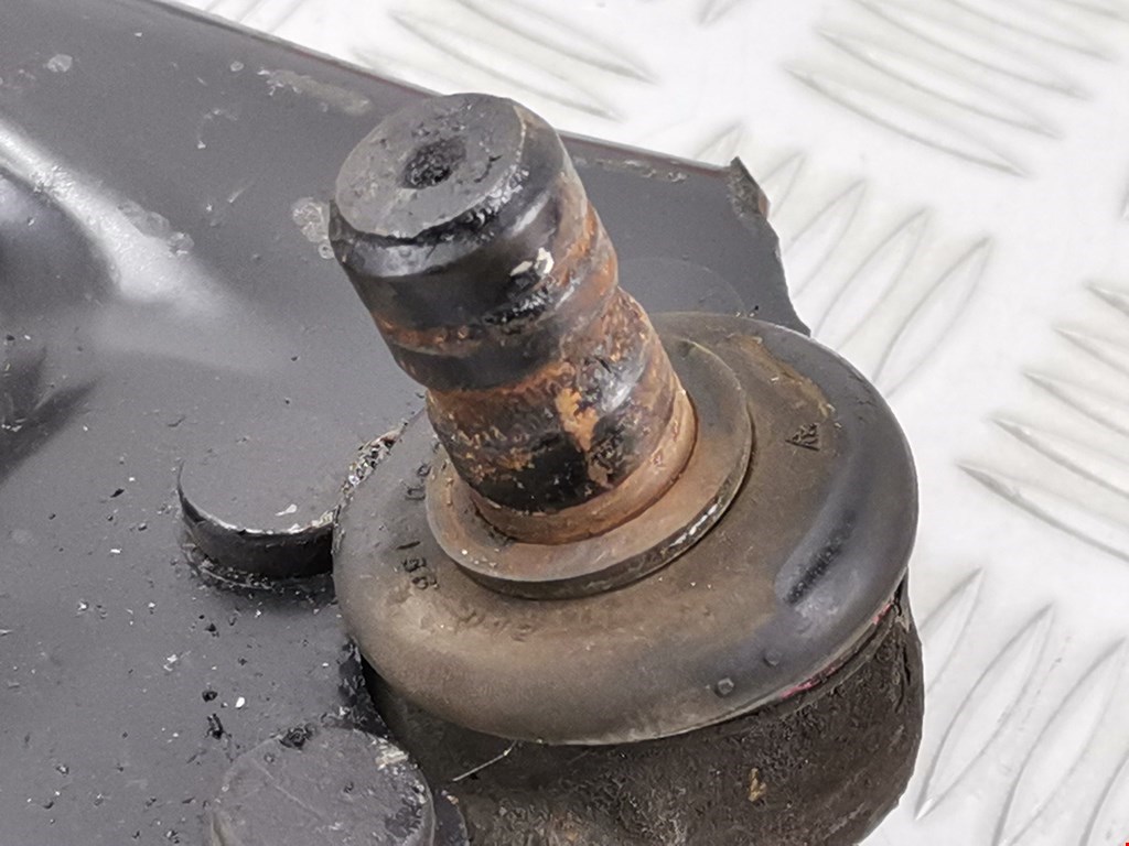 Рычаг передний правый PEUGEOT 207 2006-2015