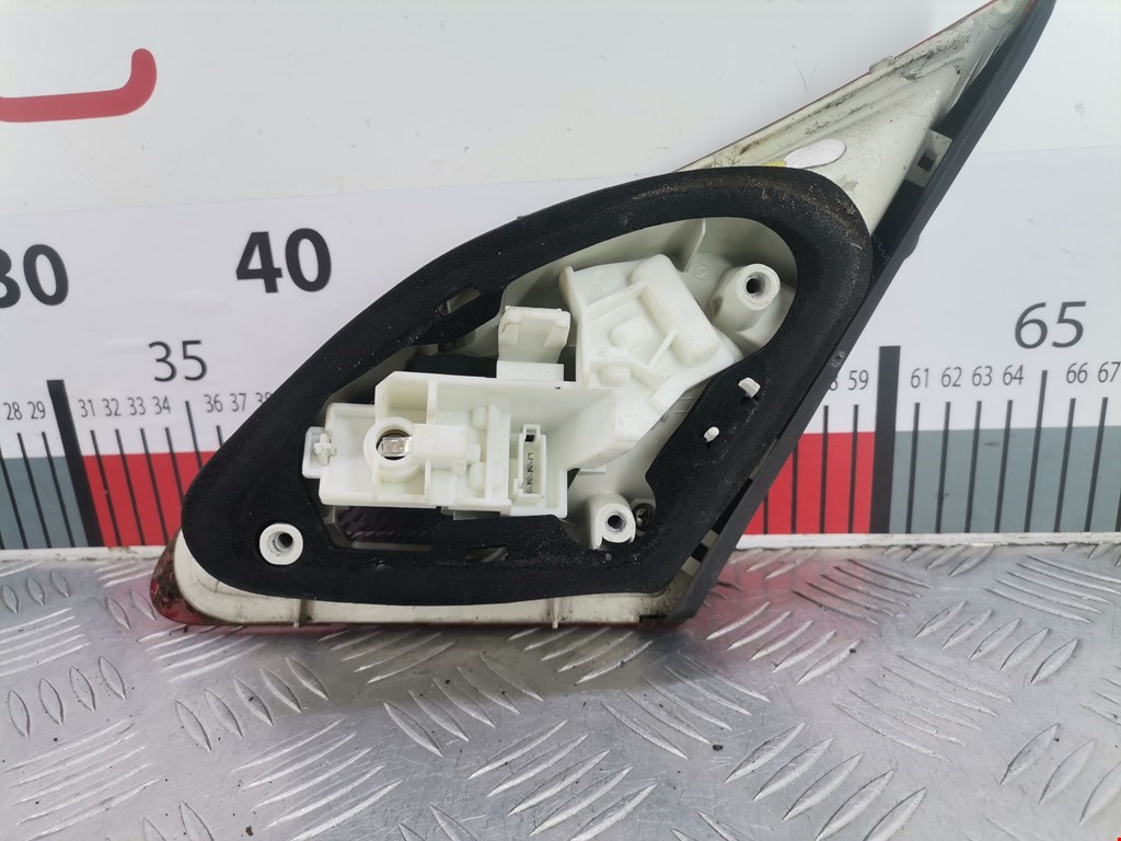 Фонарь задний внутренний левый OPEL Astra J 2009-2017