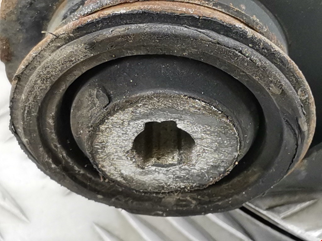 Рычаг передний правый RENAULT Kangoo 1997-2008